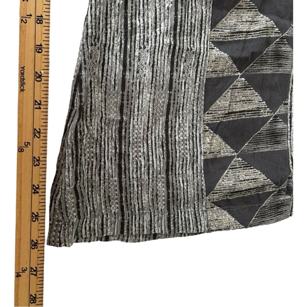 Earthbound TradingCompany Women’s Grey‎ Geometric Print Flare Leg Pants Sz XXL - Picture 4 of 7